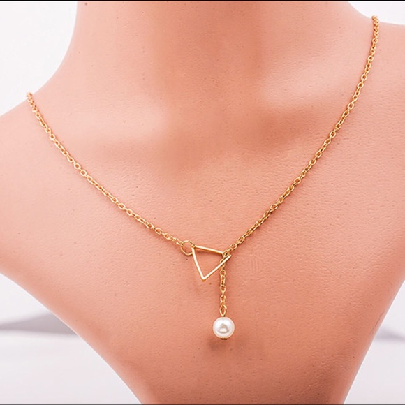 Jewelry - Dainty Pearl Triangle Pendant Necklace